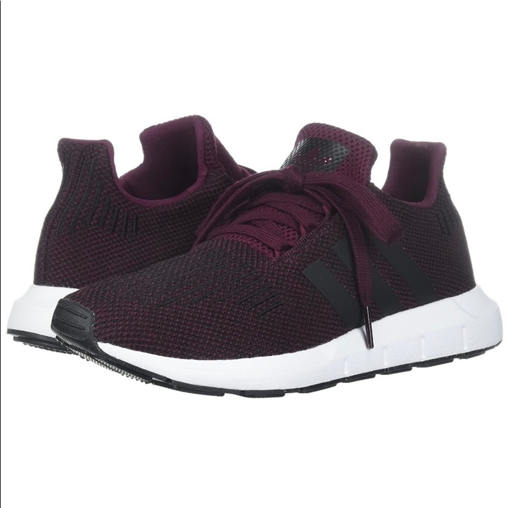 Kids Adidas swift run burgundy sneakers Sz 1